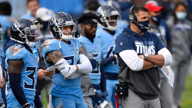 Tennessee Titans head coach Mike Vrabel watches the second quarter against the Cleveland Browns at Nissan Stadium Sunday, Dec. 6, 2020 in Nashville, Tenn.